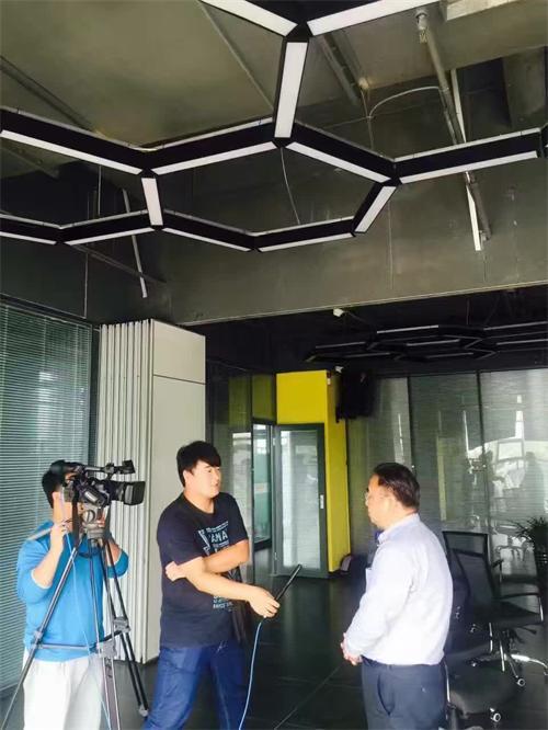 director of cangzhou business bureau interviewed
