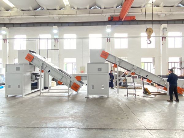 Industrial E-waste shredder