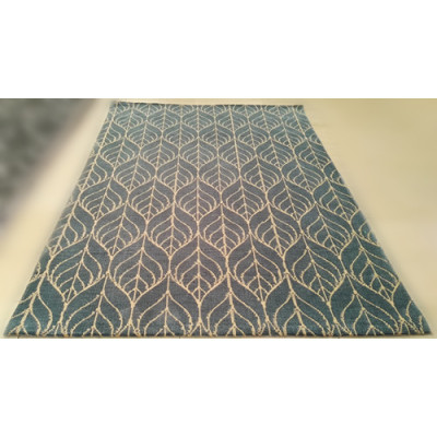 Beautiful Design Machine Made Carpet