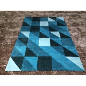 Fashionable machine made plain carpet