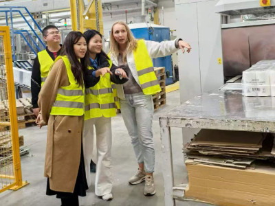Smarlean Visits a well-known European distributor brand in Poland | Strengthening European Hygiene Partnership
