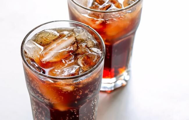 the disadvantage of fizzy drink diet soda