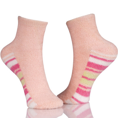 Wholesale Custom Sweat-Absorbent Warm Crew Socks
