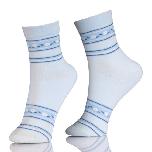 Wholesale Custom Anti-bacterial Cotton Crew Socks