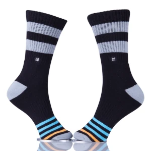 Mens Athletic Skateboard Socks Custom Logo Color