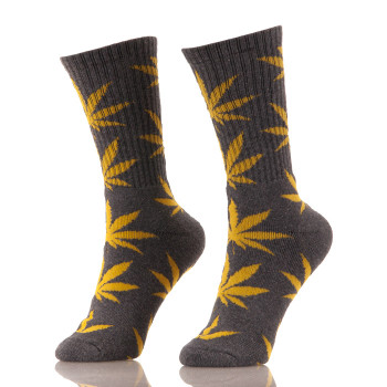 100% Cotton For Men Wholesale Breathable Sports Socks Stock Lot
