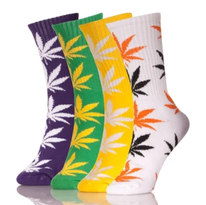Boys Wearing Crew Cheap Hemp Weed Leaf  Socks for Man