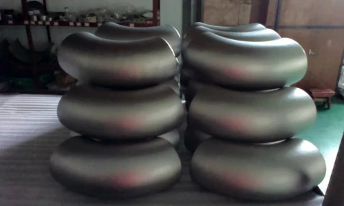 Titanium pipe fittings