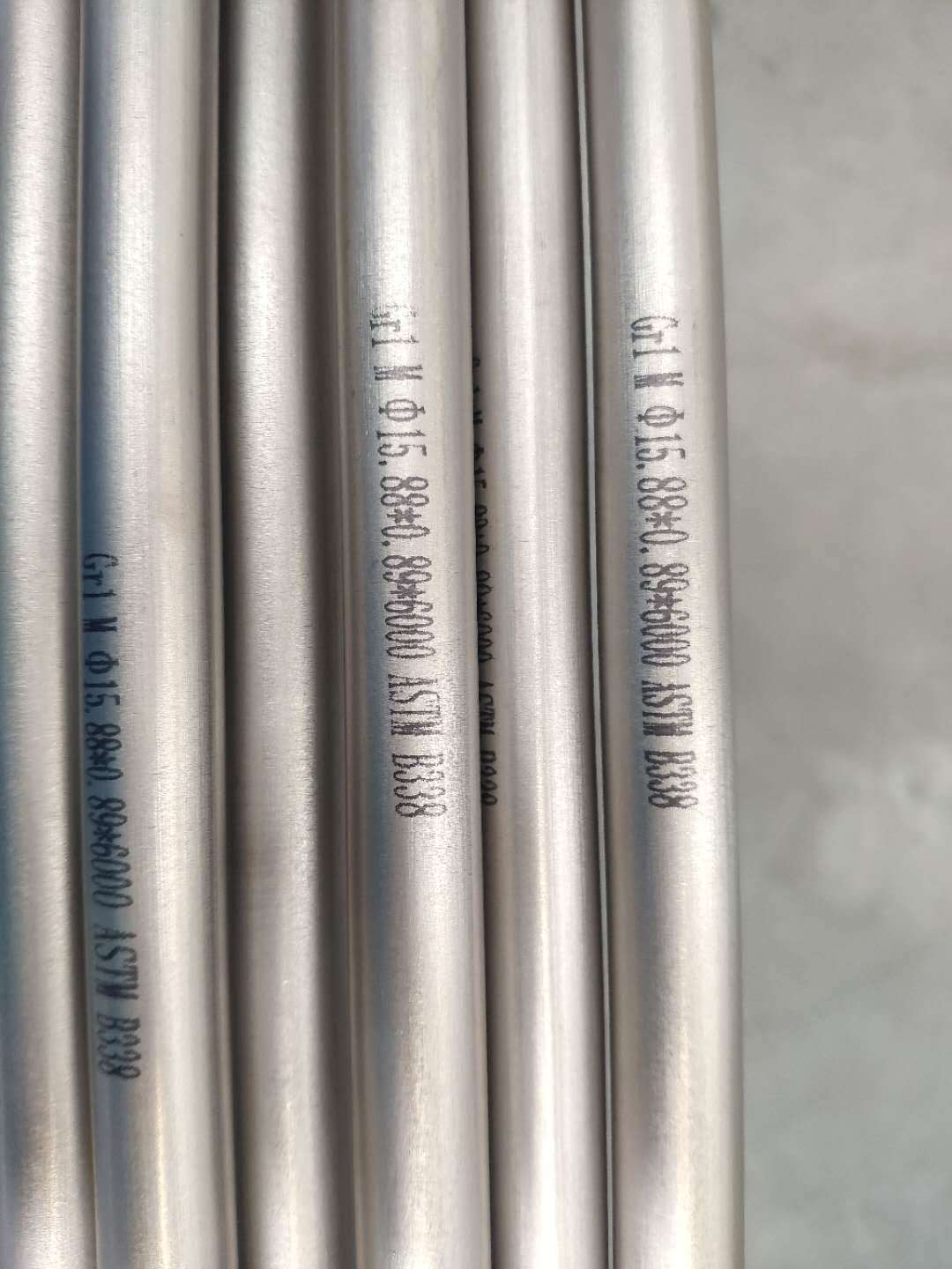 Seamless titanium tubes are widely used