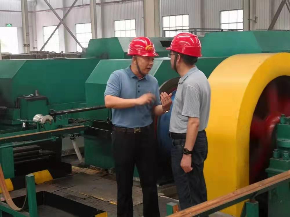 Dang Jianjun, Deputy director of Municipal Bureau of Industry and Information Technology, Zhang Hua and leaders of titanium Industry Association visited our company for investigation and investigation.