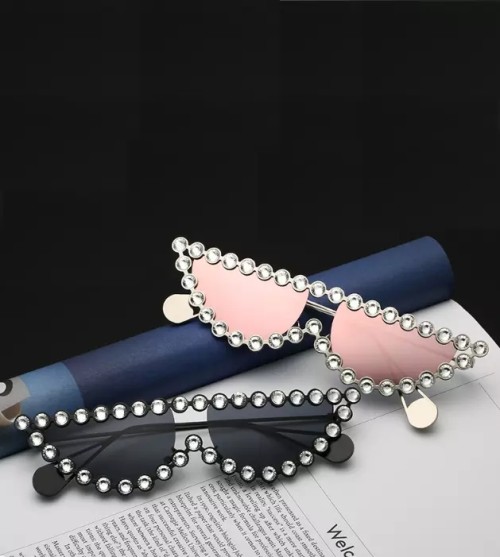 Newest 2020 Jewelry Vintage Designer Fashion Trendy Half Bling Diamond Rhinestone Shades Womens Sunglasses