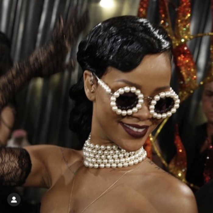 Luxury Party Fashion Vintage Retro Round Metal Frame Trendy Diamond Women Shades Sunglasses