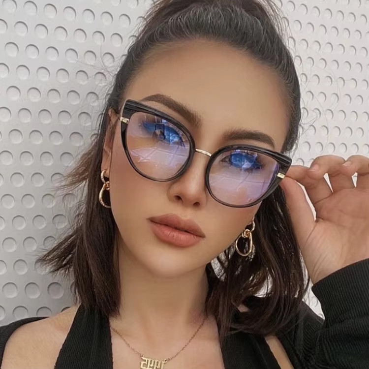 The Top Benefits of Blue Light Reading Glasses: Protect Your Eyes with Readsun Optical