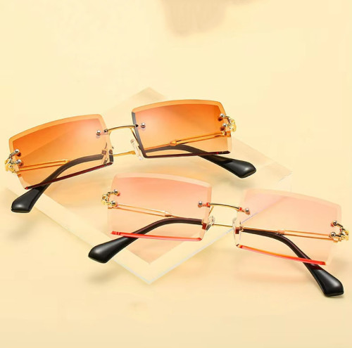 Custom Women's Metal Frame Sunglasses Factory | China Wholesale Sunglasses Suppliers