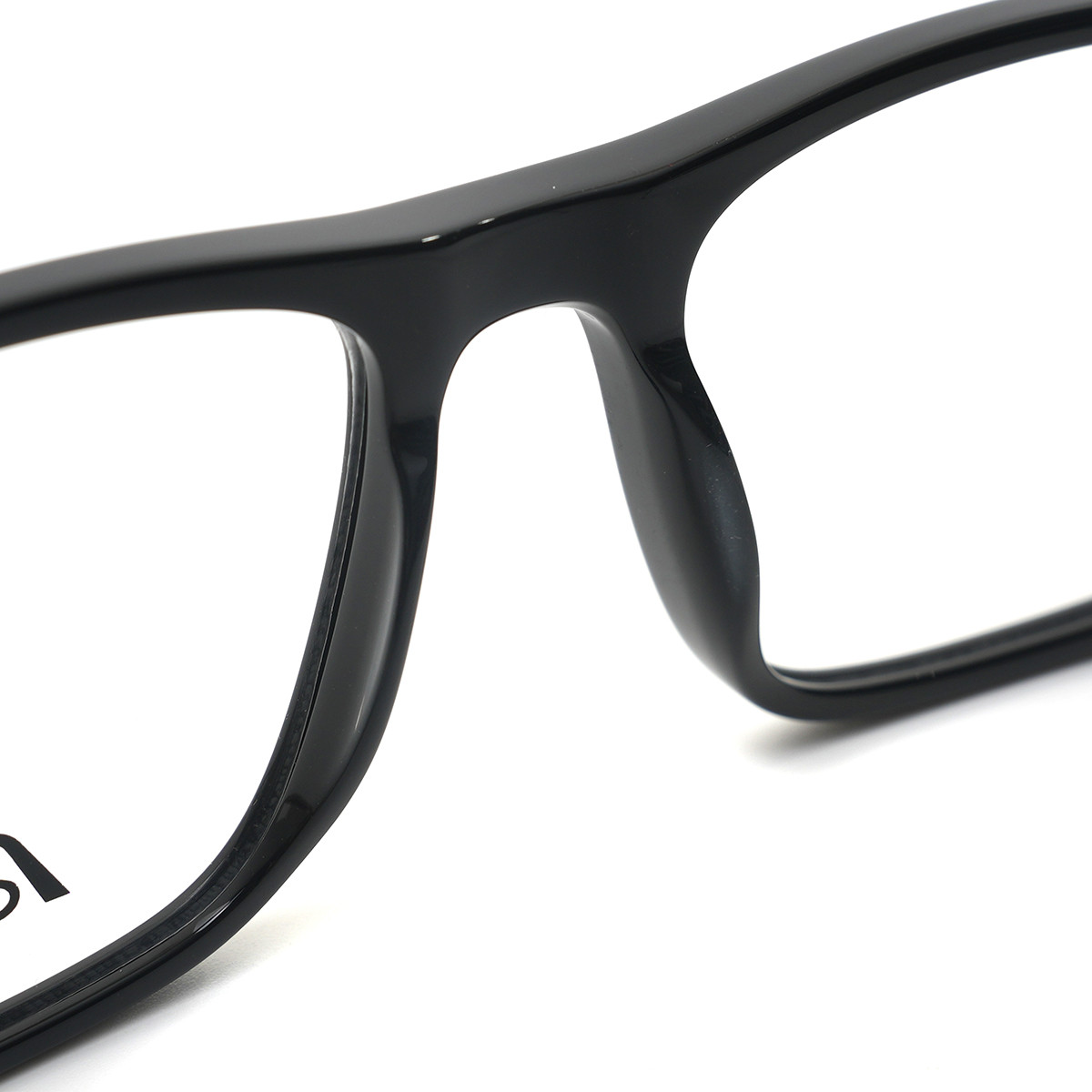 24C145A pattern design wire core front frame detail
