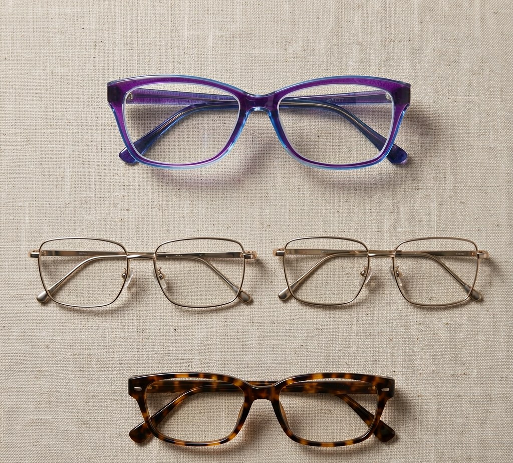 Frame collection flat lay