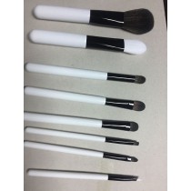 a China makeup brush manufacturer seeks for business partners