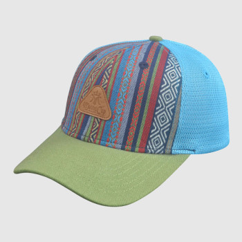 National Style Trucker Cap with PU Badge