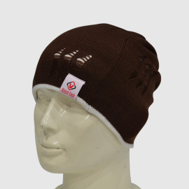 Hollow Knit Beanie With Woven Label