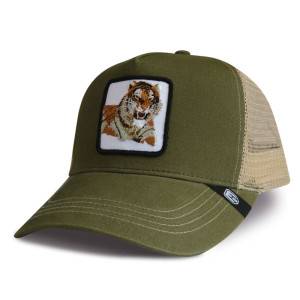 Custom Baseball cap trucker cap with Embroidery Badge and woven label