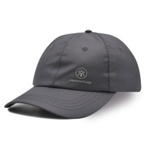 Baseball cap with Reflect Printing Logo