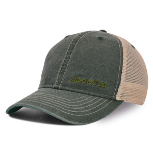 Washed baseball cap with embroidery logo