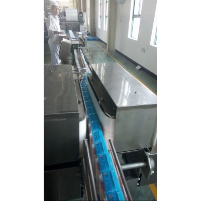 1x4  Tetra Packed Milk Automatic Feeding and Shrink Packing Line