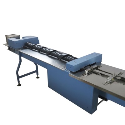 Collective Milk Bottles Automatic Shrink Packing Machine (single screw-rod feeding device)