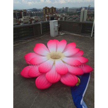 Inflatable lotus