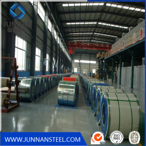 China Hebei Tangshan ppgi roofing sheets on construction