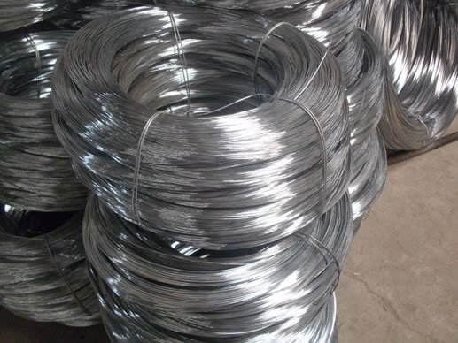 galvanized steel wire traduccion