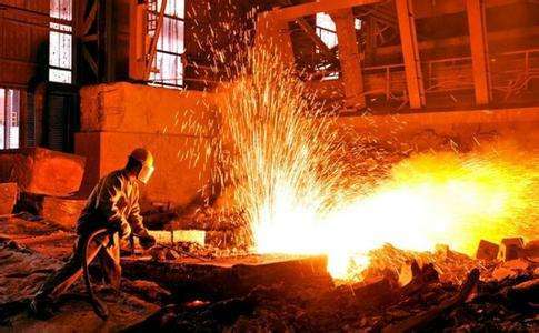 In the first ten days of March, the average daily output of crude steel in key steel enterprises was 1,884,300 tons