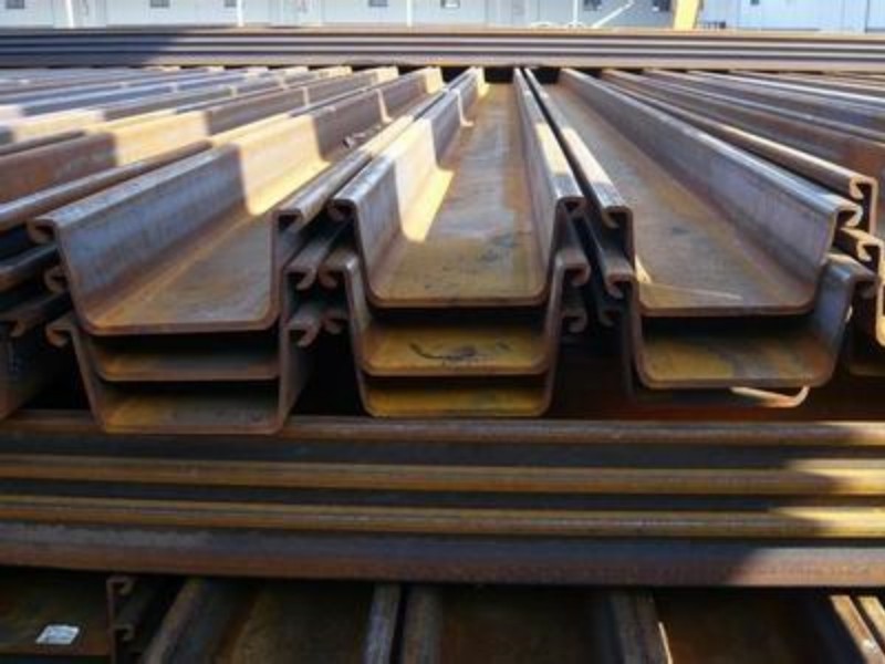 Steel sheet pile walls