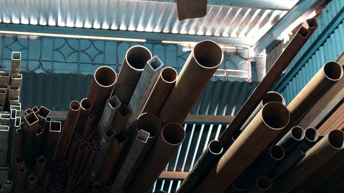 Illustrative mixed pipe and tube warehouse stock; ordered dimensions and standard require document checks