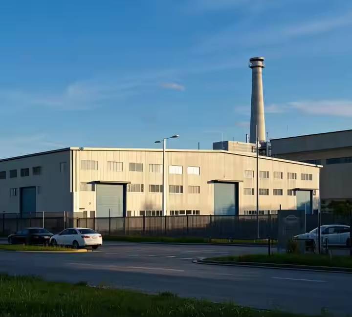 Industrial steel warehouse structure and enclosure