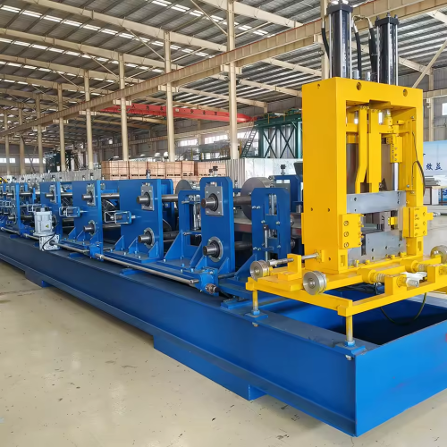 Full Automatic Muti Function CZ Purlin Roll Forming Machine In North America