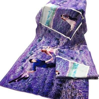 http://www.towelkingdom.com/pid18119304/Custom-Cotton-Beach-Towel-with-Photo-Printed.htm