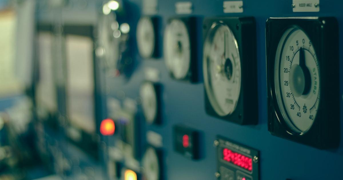 Electronic test equipment control panel used for vape battery and charging validation