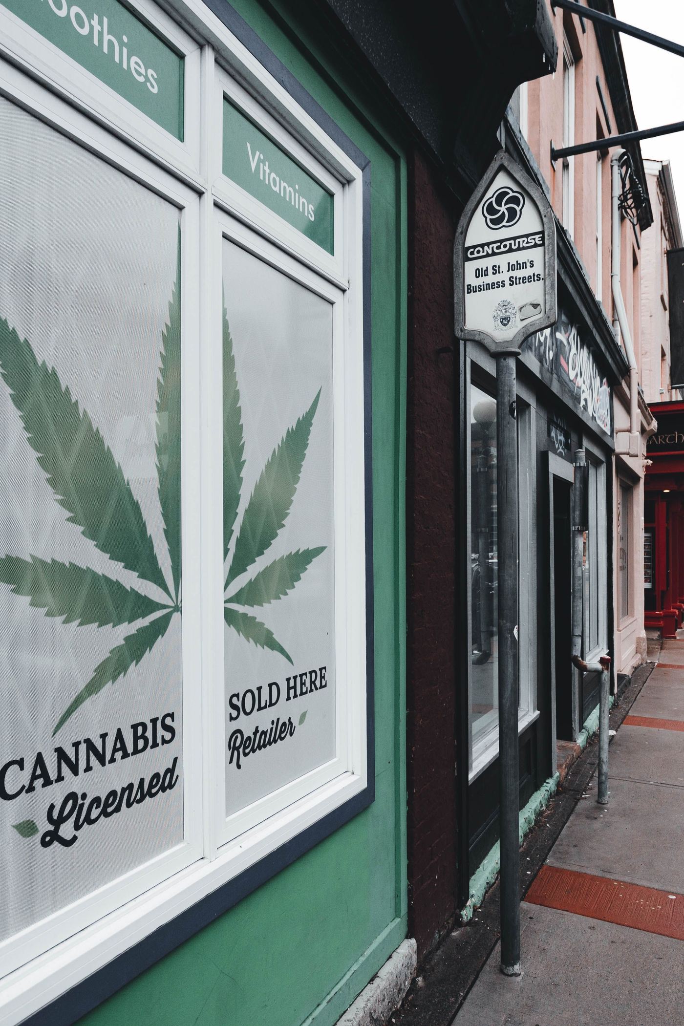 Cannabis vape hardware products for sale with rising wholesale prices