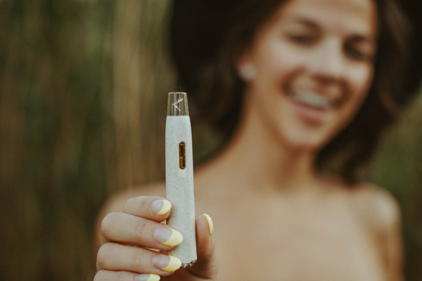 AVD ACTIVE Axil Mini Pro all-in-one cannabis vape device