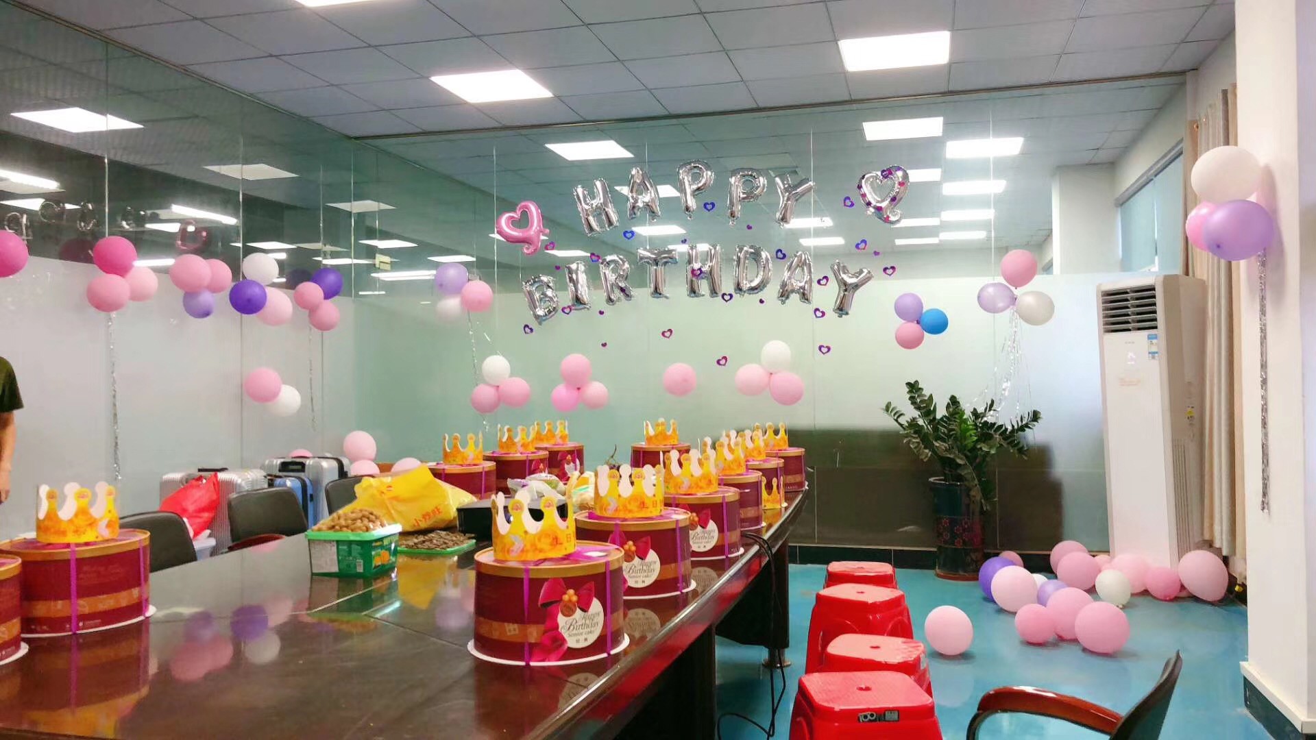 Hucai Sportswear Company Staff Birthday Party