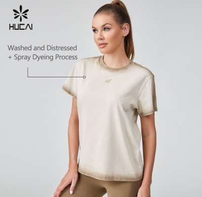 HUCAI OEM Oversize Sports T-shirt Washed And Distressed Spray Dyeing Process Sportswear Manufacturer