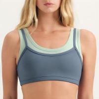 Custom Medium Support Sports Bra with Contrast Layer | HUCAI sportswear manufacturer