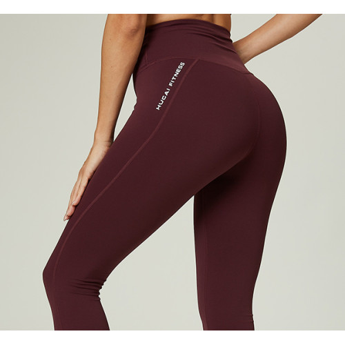 When Minimal Products Challenge the Sportswear Manufacturer