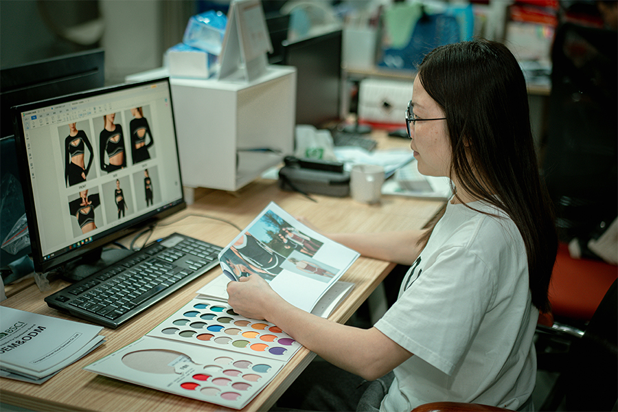 Support direction for custom sports bra development