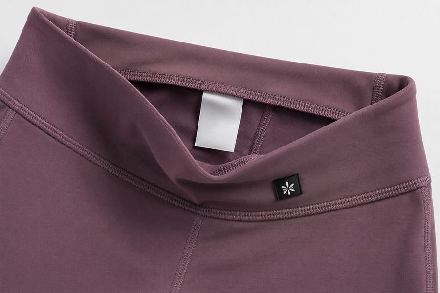 Leggings woven label and care label placement