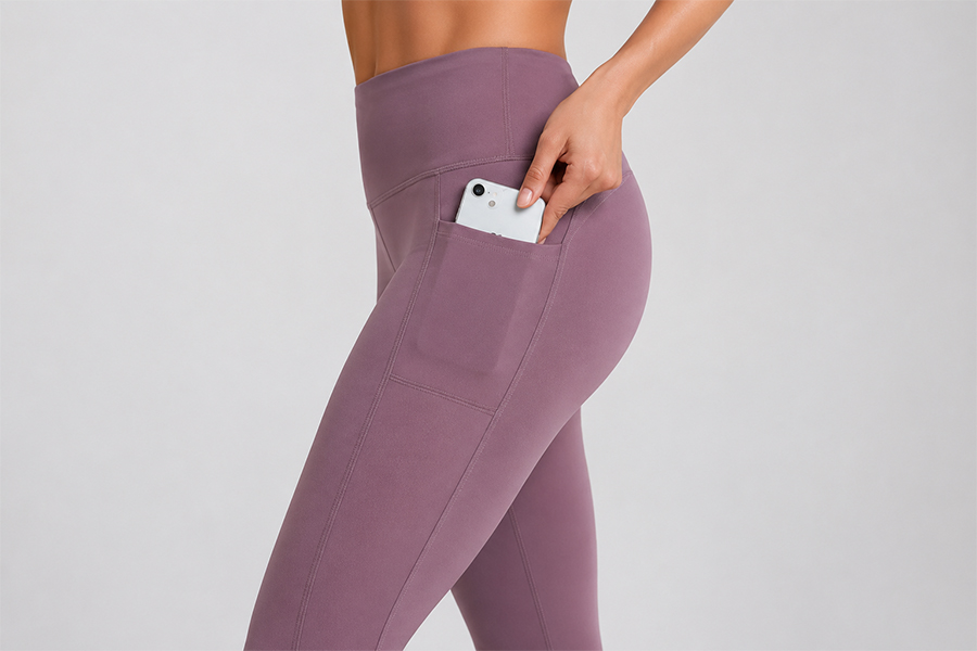 Leggings side phone pocket stability
