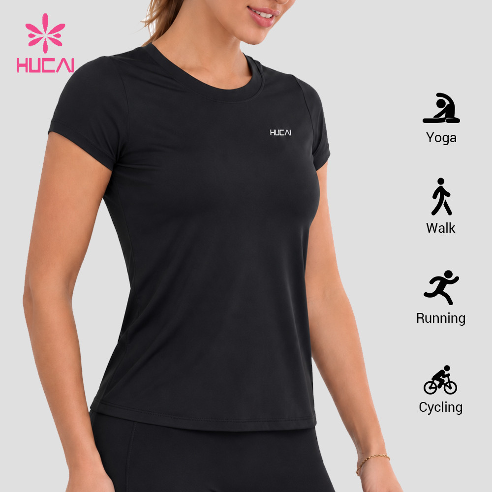 Back view of the fitted training T-shirt