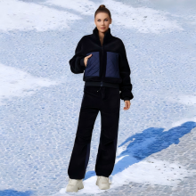 HUCAI Winter Women's Sportswear Set: Warmth, Design, and Custom Planning Excellence