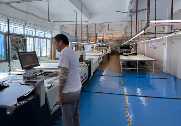 hucai sportswear manufacturer